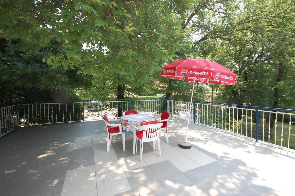 Apartment Mladan By El-Pi Tours Нивице Экстерьер фото